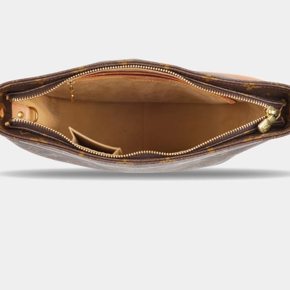 Louis Vuitton Looping GM- PreAuthenticated by Lord and Taylor- Willing to trade - Picture 6 of 8